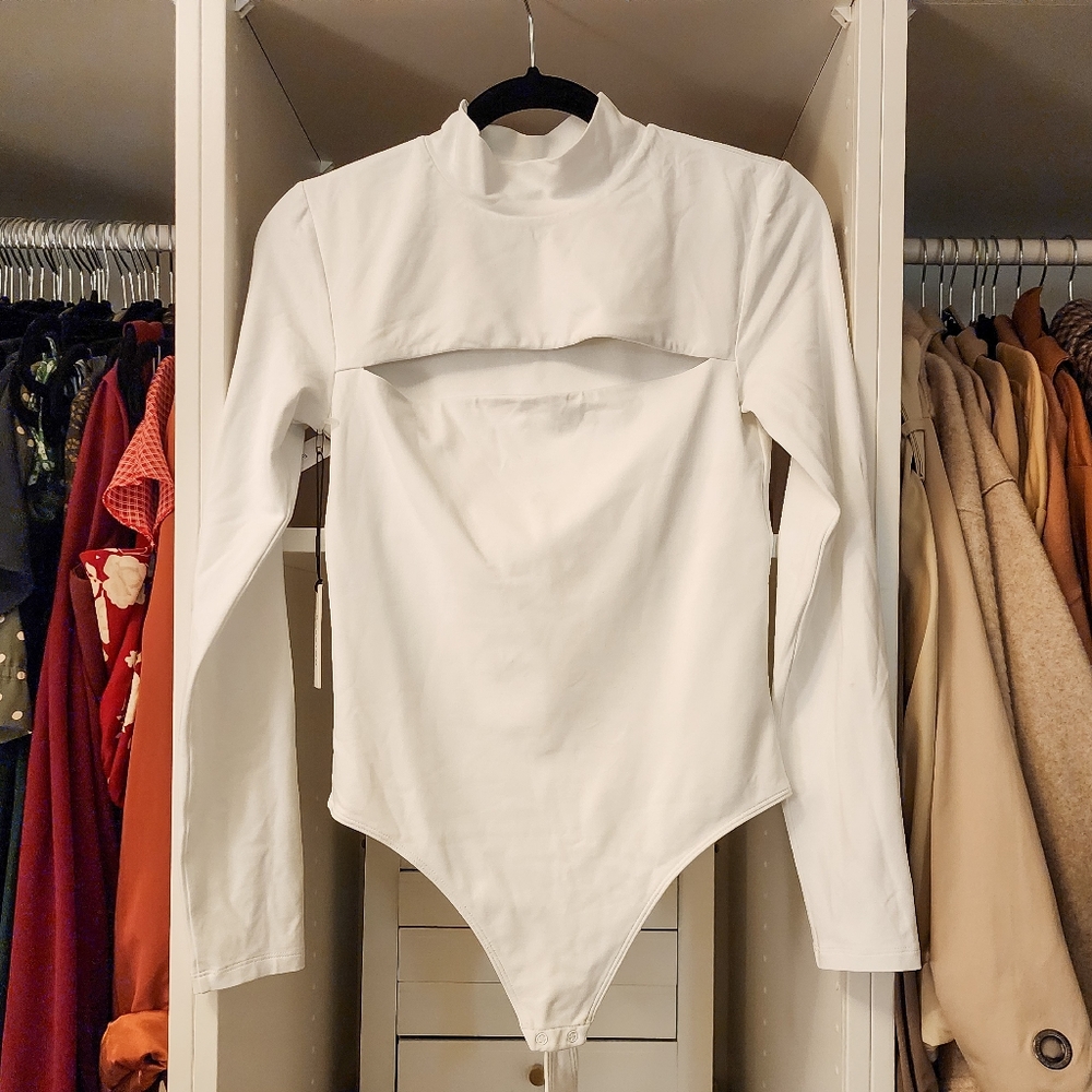 NWT Aritzia Bodysuit